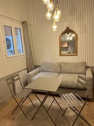 Marcel Proust Διαμέρισμα *